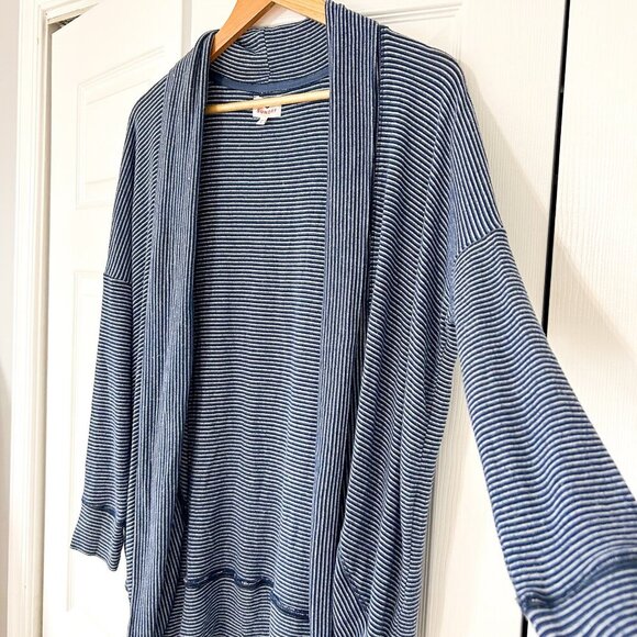 Anthropologie Sundry Brushed Fleece Cocoon Cardigan Blue White Stripe Size 1 - Picture 6 of 8